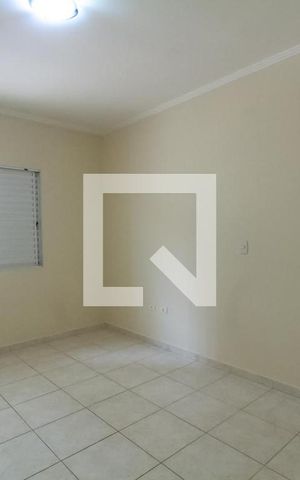 Casa à venda com 130m², 3 quartos e 3 vagas Casa à venda com 130m², 3 quartos e 3 vagasQuarto 1