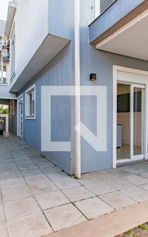 Casa à venda com 440m², 4 quartos e 4 vagas Casa à venda com 440m², 4 quartos e 4 vagasQuintal
