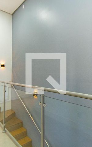Casa à venda com 440m², 4 quartos e 4 vagas Casa à venda com 440m², 4 quartos e 4 vagasQuintal