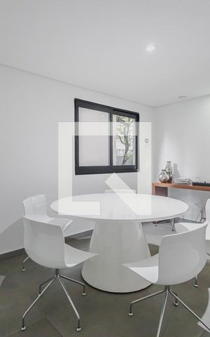 Apartamento à venda com 33m², 1 quarto e 1 vagaSala de reunião