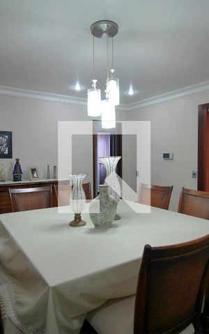 Casa à venda com 500m², 7 quartos e 5 vagasSala de Jantar