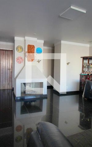Casa à venda com 500m², 7 quartos e 5 vagasSala de Estar – Térreo
