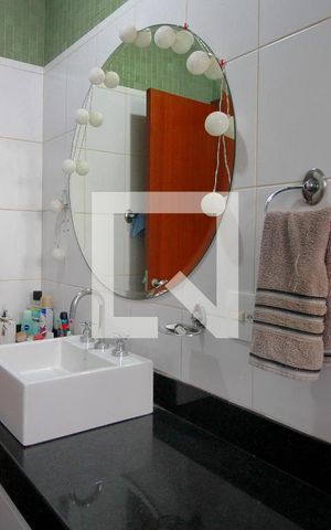 Casa à venda com 500m², 7 quartos e 5 vagasBanheiro da Suíte 1