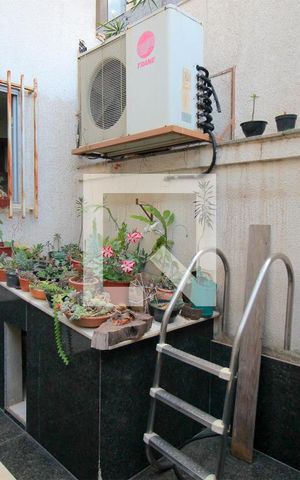 Casa à venda com 500m², 7 quartos e 5 vagasVaranda lateral