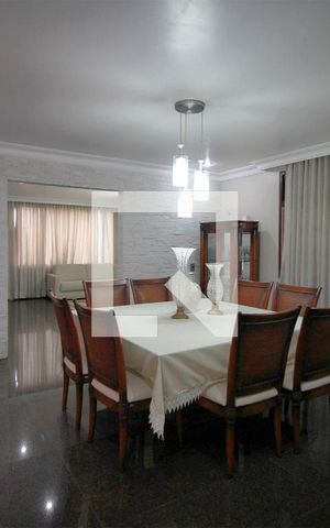 Casa à venda com 500m², 7 quartos e 5 vagasSala de Jantar