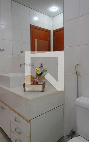 Casa à venda com 500m², 7 quartos e 5 vagasBanheiro da Suíte 2