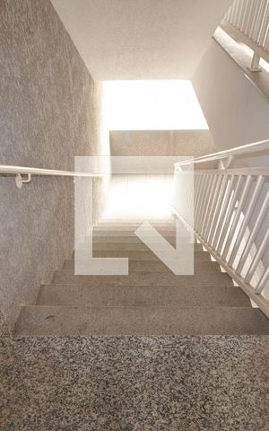 Apartamento à venda com 42m², 2 quartos e sem vagaEscada de Acesso