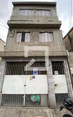 Casa para alugar com 70m², 4 quartos e sem vaga Casa para alugar com 70m², 4 quartos e sem vagaFachada com plaquinha