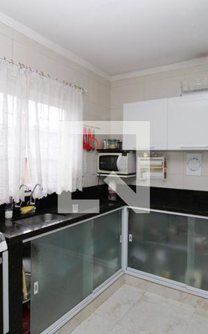 Casa para alugar com 70m², 4 quartos e sem vagaCozinha 1