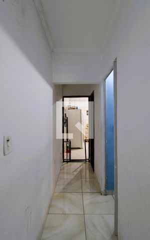 Casa para alugar com 70m², 4 quartos e sem vagaCorredor - Quarto