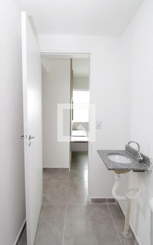 Apartamento à venda com 42m², 2 quartos e sem vagaBanheiro
