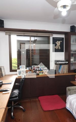 Apartamento à venda com 175m², 3 quartos e 3 vagasEscritório