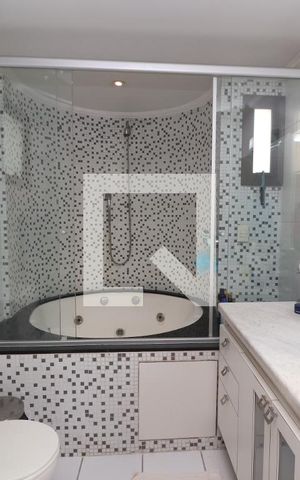 Apartamento à venda com 175m², 3 quartos e 3 vagasBanheiro da Suíte
