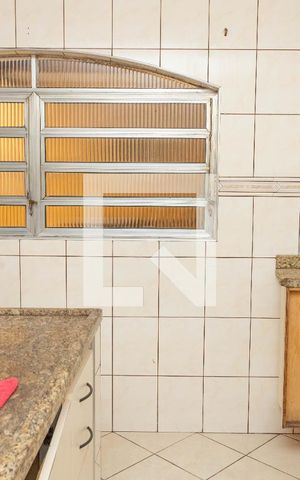 Casa à venda com 305m², 4 quartos e 3 vagas Casa à venda com 305m², 4 quartos e 3 vagasCozinha