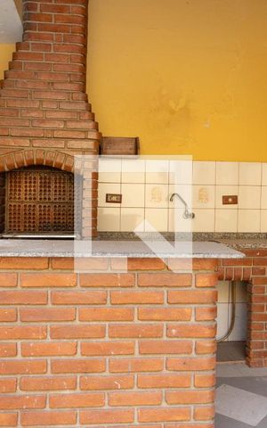 Casa à venda com 305m², 4 quartos e 3 vagas Casa à venda com 305m², 4 quartos e 3 vagasChurrasqueira