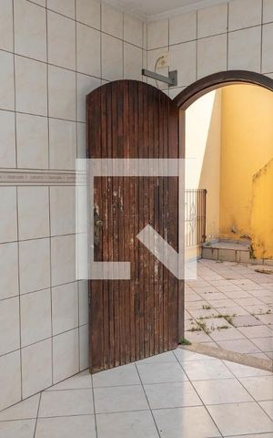 Casa à venda com 305m², 4 quartos e 3 vagas Casa à venda com 305m², 4 quartos e 3 vagasCopa