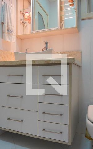 Casa à venda com 400m², 6 quartos e 4 vagasBanheiro da Suíte 1