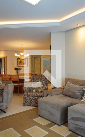 Casa à venda com 400m², 6 quartos e 4 vagasSala