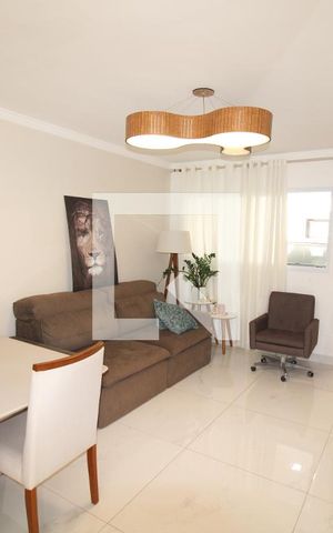 Casa à venda com 145m², 3 quartos e 2 vagasSala