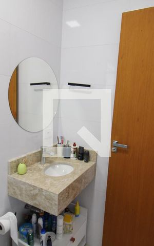 Casa à venda com 145m², 3 quartos e 2 vagasQuarto 1 - Banheiro
