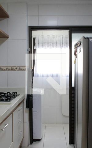 Apartamento à venda com 60m², 2 quartos e 1 vaga Apartamento à venda com 60m², 2 quartos e 1 vagaCozinha