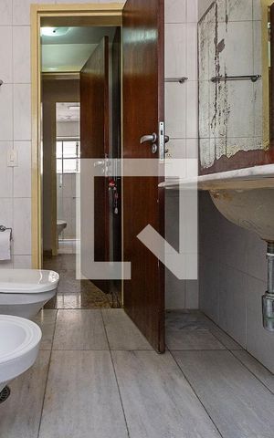 Apartamento à venda com 158m², 3 quartos e 1 vaga Apartamento à venda com 158m², 3 quartos e 1 vagaSuíte - Banheiro