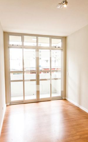 Apartamento para alugar com 87m², 3 quartos e 1 vagaSala