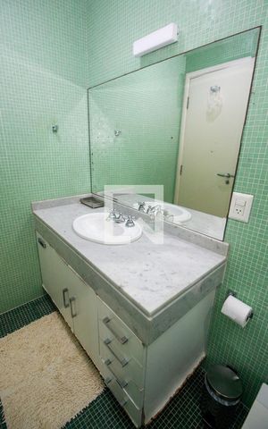 Casa à venda com 230m², 3 quartos e 2 vagasBanheiro da Suíte 2