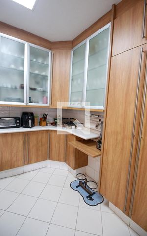 Casa à venda com 230m², 3 quartos e 2 vagasCozinha