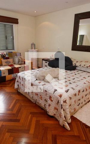 Casa à venda com 230m², 3 quartos e 2 vagassuíte 3