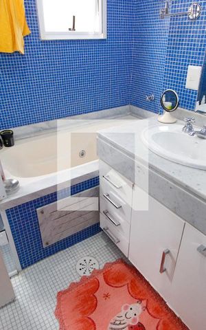 Casa à venda com 230m², 3 quartos e 2 vagasBanheiro da Suíte 2