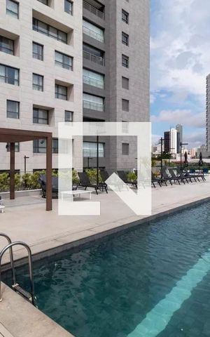 Studio à venda com 37m², 1 quarto e 1 vaga Studio à venda com 37m², 1 quarto e 1 vagaÁrea comum - Piscina