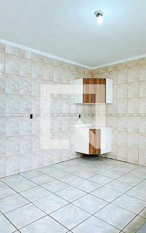 Casa à venda com 120m², 2 quartos e 4 vagas Casa à venda com 120m², 2 quartos e 4 vagasCozinha