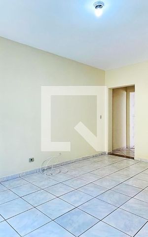 Casa à venda com 120m², 2 quartos e 4 vagas Casa à venda com 120m², 2 quartos e 4 vagasSala