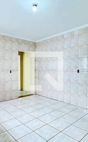 Casa à venda com 120m², 2 quartos e 4 vagas Casa à venda com 120m², 2 quartos e 4 vagasCozinha