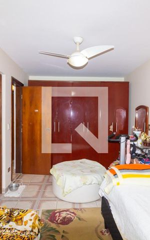 Casa à venda com 138m², 2 quartos e 2 vagas Casa à venda com 138m², 2 quartos e 2 vagasQuarto 2