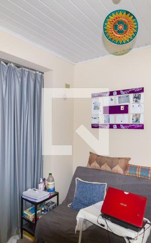 Casa à venda com 138m², 2 quartos e 2 vagas Casa à venda com 138m², 2 quartos e 2 vagasQuarto 2