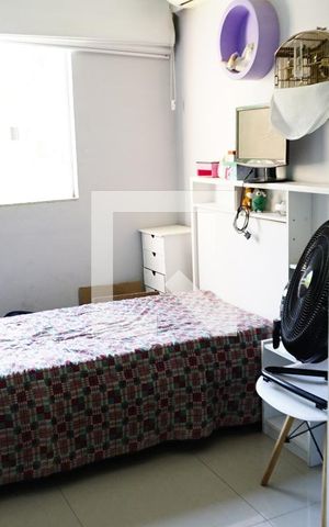 Casa de condomínio à venda com 240m², 3 quartos e 1 vagaSuite 1