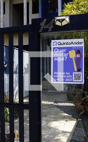 Casa de condomínio à venda com 240m², 3 quartos e 1 vagaFachada