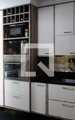 Casa de condomínio à venda com 240m², 3 quartos e 1 vagaCozinha