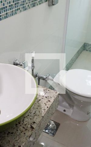 Casa de condomínio à venda com 240m², 3 quartos e 1 vagaBanheiro - Suite 1