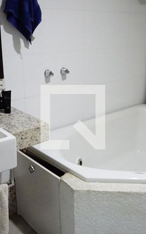 Casa de condomínio à venda com 240m², 3 quartos e 1 vagaBanheiro Suite 3