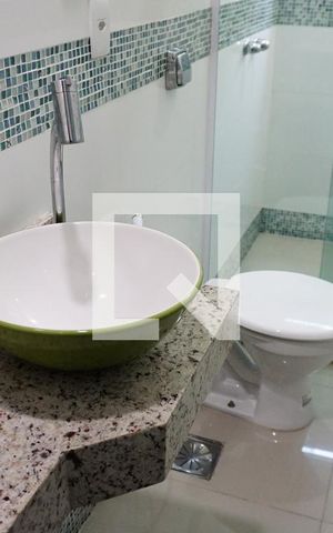 Casa de condomínio à venda com 240m², 3 quartos e 1 vagaBanheiro - Suite 1
