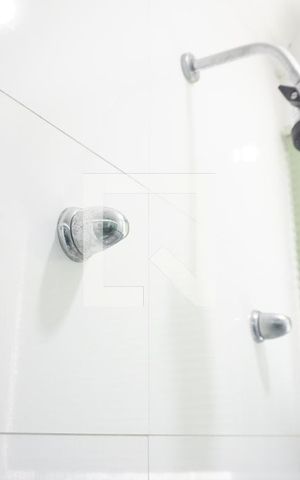 Casa de condomínio à venda com 240m², 3 quartos e 1 vagaBanheiro - Suite 1