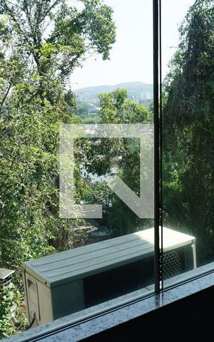 Casa de condomínio à venda com 240m², 3 quartos e 1 vagaVista - Suite 3