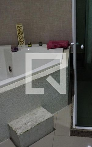 Casa de condomínio à venda com 240m², 3 quartos e 1 vagaBanheiro Suite 3