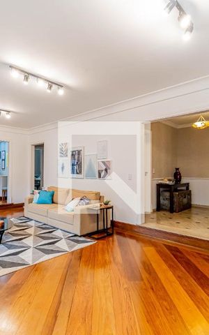 Casa de condomínio à venda com 667m², 4 quartos e 6 vagas Casa de condomínio à venda com 667m², 4 quartos e 6 vagasSala 2