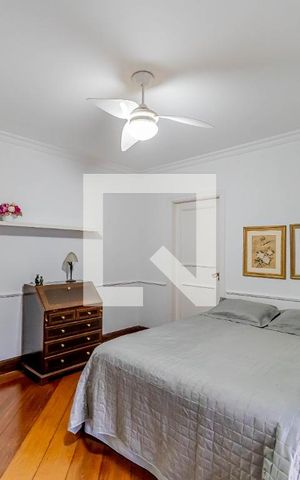 Casa de condomínio à venda com 667m², 4 quartos e 6 vagas