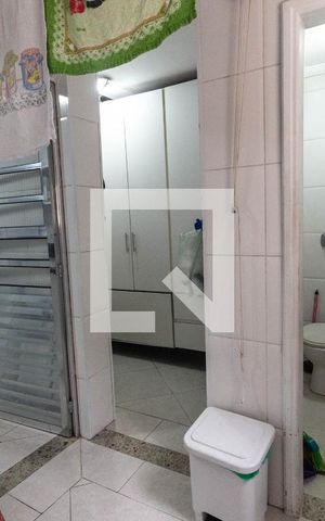 Apartamento à venda com 120m², 3 quartos e 2 vagas Apartamento à venda com 120m², 3 quartos e 2 vagasÁrea de serviço
