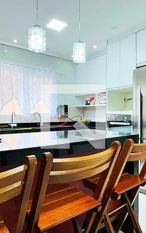 Casa para alugar com 148m², 3 quartos e 3 vagas Casa para alugar com 148m², 3 quartos e 3 vagasCozinha